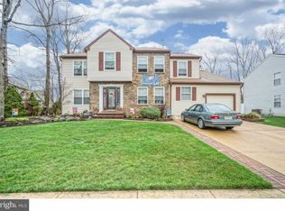 317 Dundee Dr, Williamstown, NJ 08094