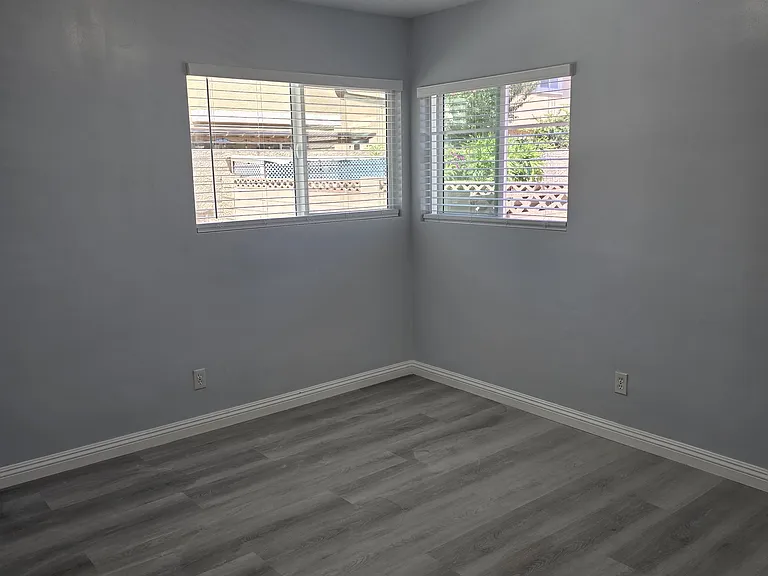 9351 Maureen Dr — Photo 13
