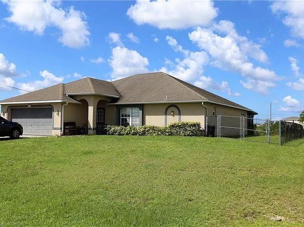 416 NW 18th Pl