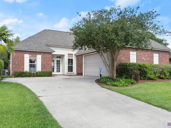 2224 Springlake Dr, Baton Rouge, LA 70810