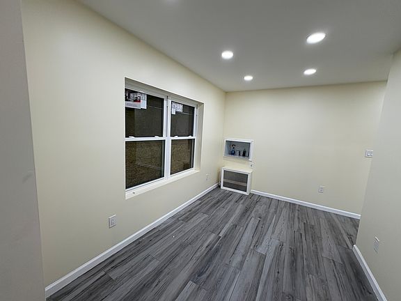 3rd image of 13780 Westgate St Floor 2