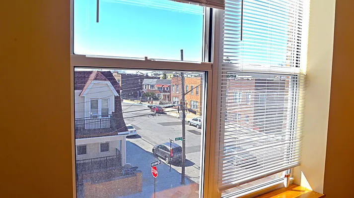 Rented by Voro, LLC | media 4