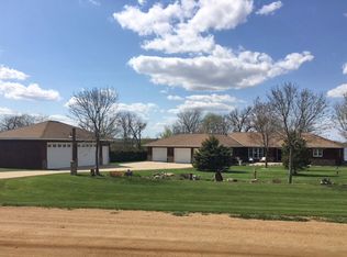 1551 Shady Shore Dr, Lake Benton, MN 56149
