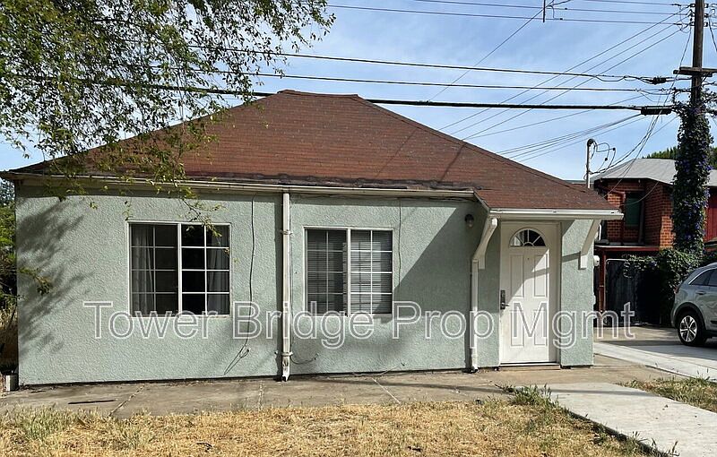 1st image of 1313 Lochbrae Rd