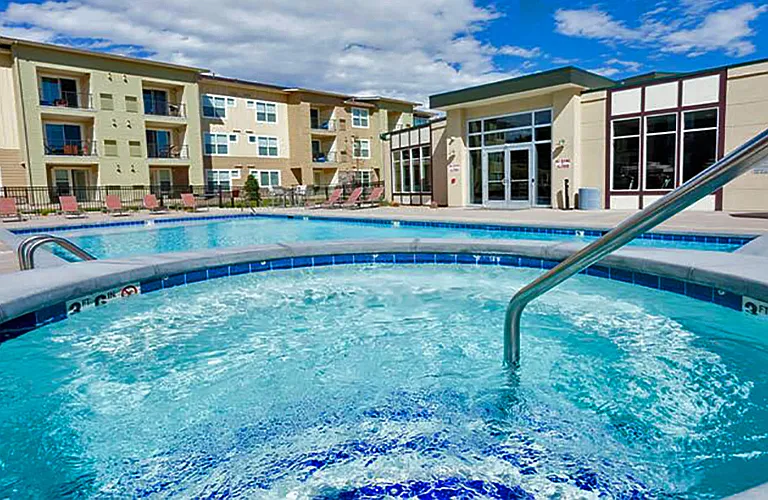 WestLink at Oak Station apartments community photo