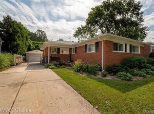 9184 Brady, Redford, MI 48239