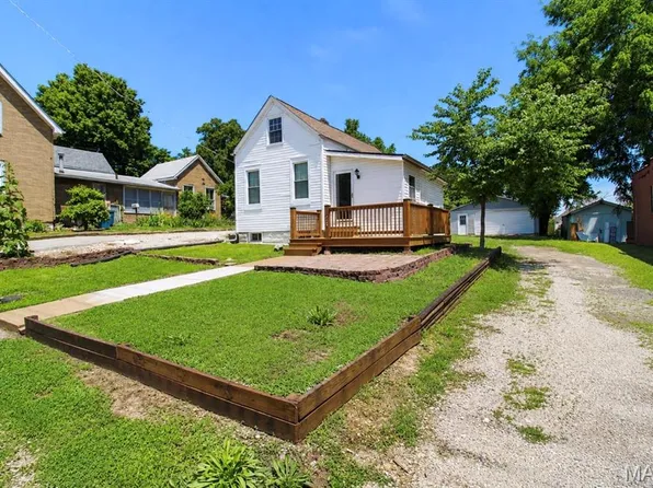 215 Weiss Ave, Saint Louis, MO 63125