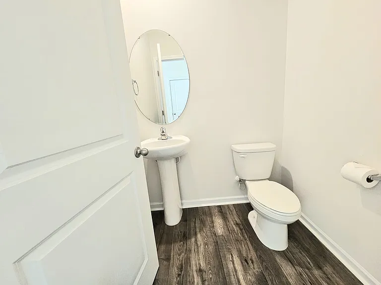3854 Rosewood Dr — Photo 6