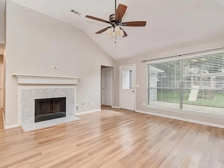 3026 Silver Spring Trl — Photo 13