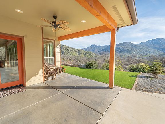3rd image of 43433 Kaweah River Drive