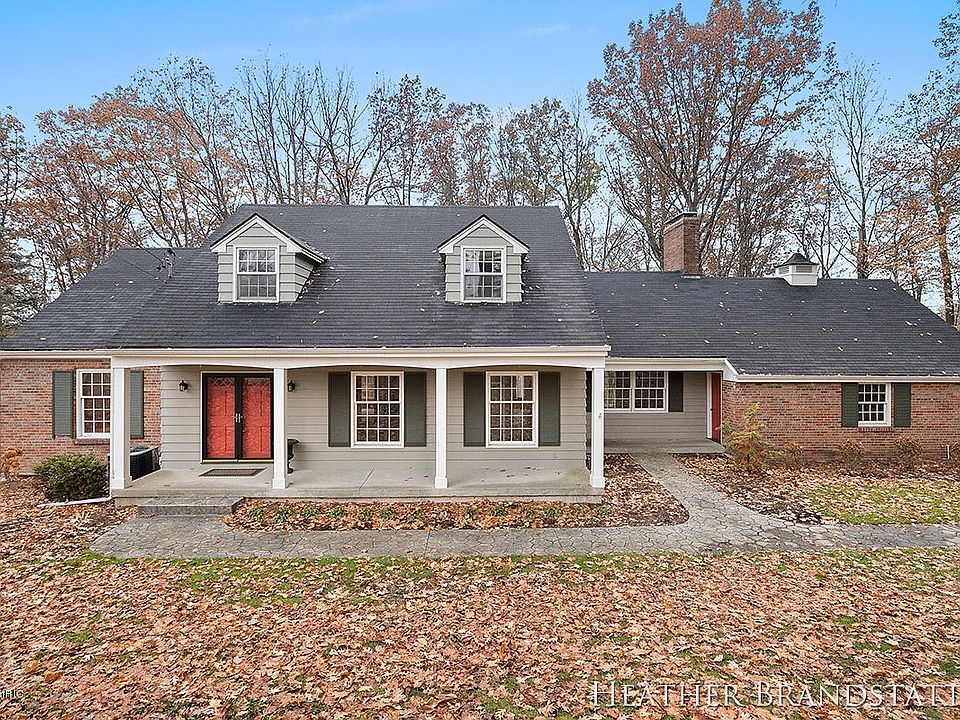 1st image of 3434 Briar Bank Pl SE