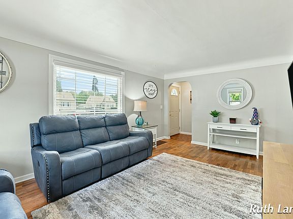 3rd image of 3401 Clyde Park Ave SW