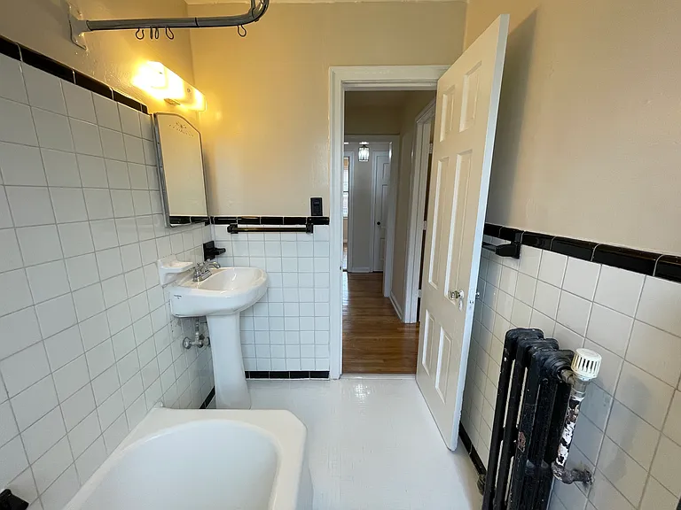 2823 Thornhill Rd — Photo 62