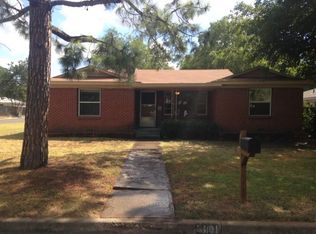 6101 Walnut Dr, Fort Worth, TX 76114