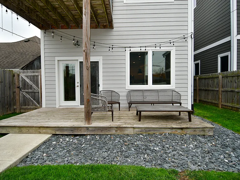1426 Olive St — Photo 57