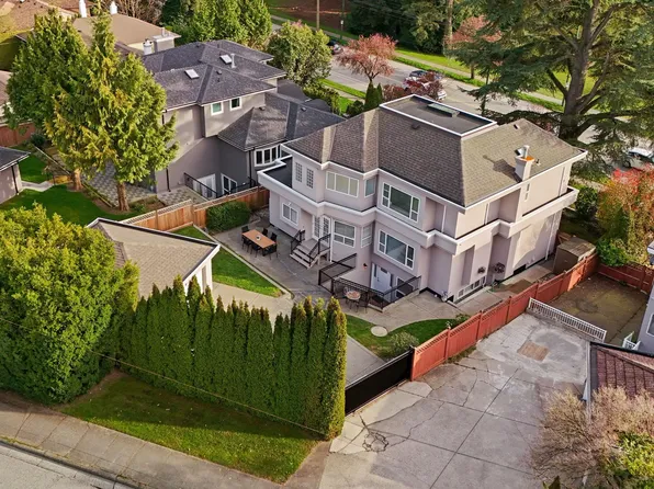 4087 SW Marine Dr, Vancouver, BC V6N 4A5