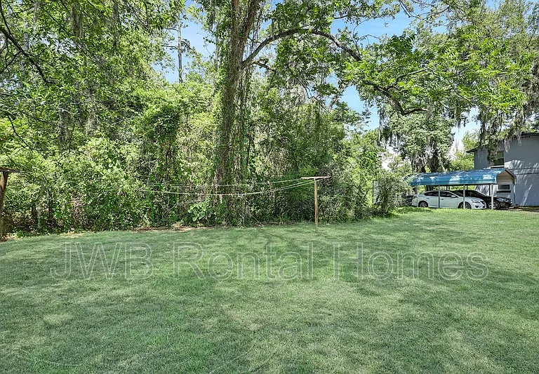 9148 13th Ave — Photo 17