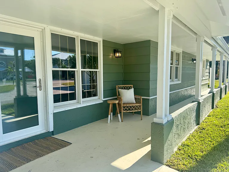 311 Island Cir — Photo 47