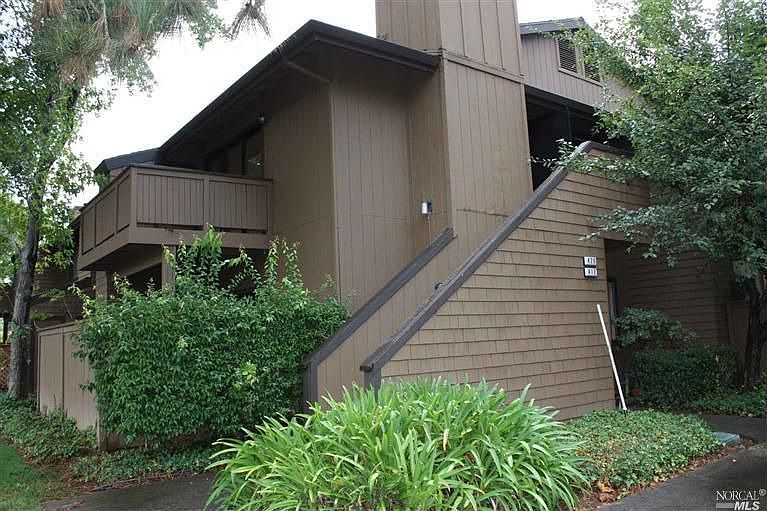 1st image of 420 Bernice Ln