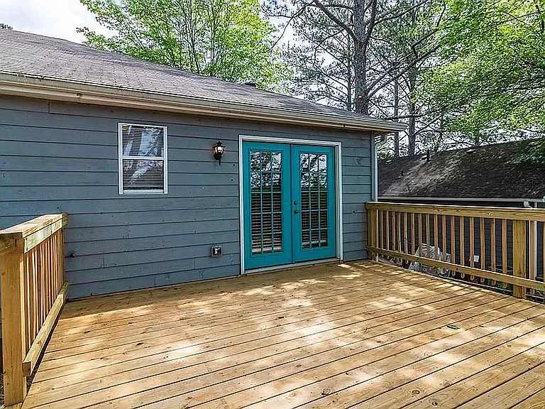 1352 N Hampton Rd — Photo 6