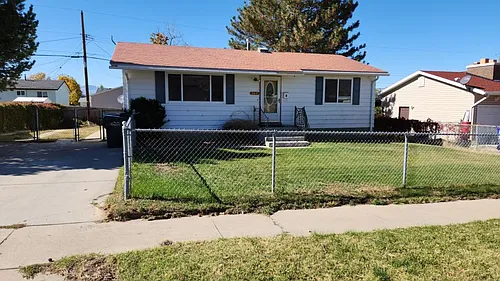367 Overland Rd Photo 1