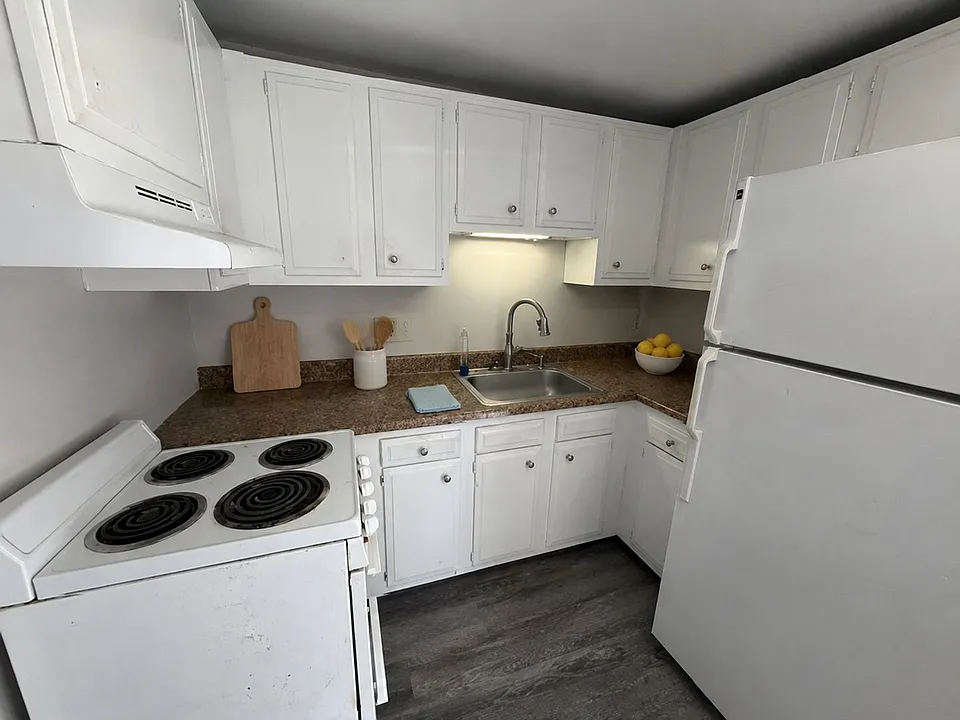 234 S Main St