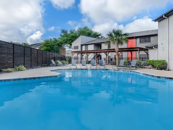 Newport at Clear Lake