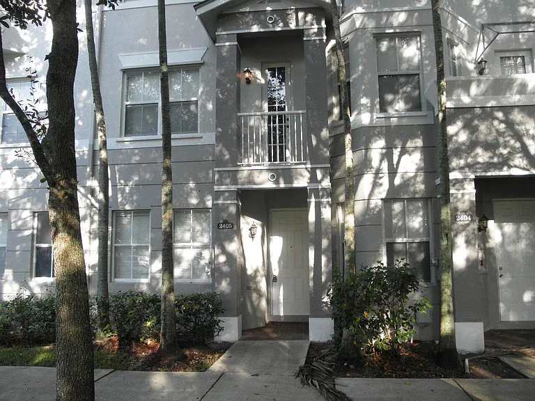 2405 Shoma Dr — Photo 1