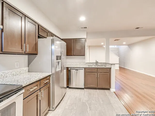 100 Lorenz Rd #1504 — Photo 21