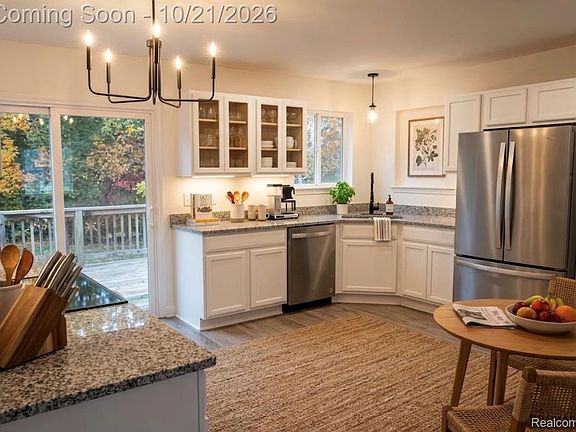 5th image of 5459 Pear Tree Dr