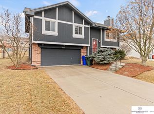 15133 Rock Creek Dr, Omaha, NE 68138