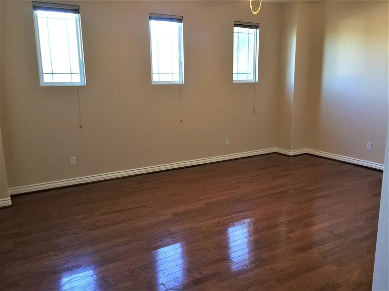 1396 S Creekside Dr S — Photo 13