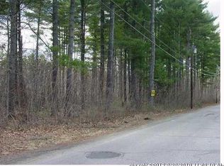 31 Russell Rd, Skowhegan, ME 04976