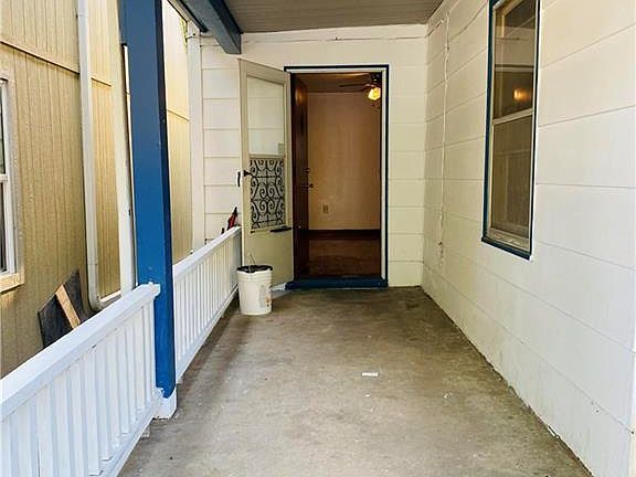 2nd image of 812 Kensington Ave