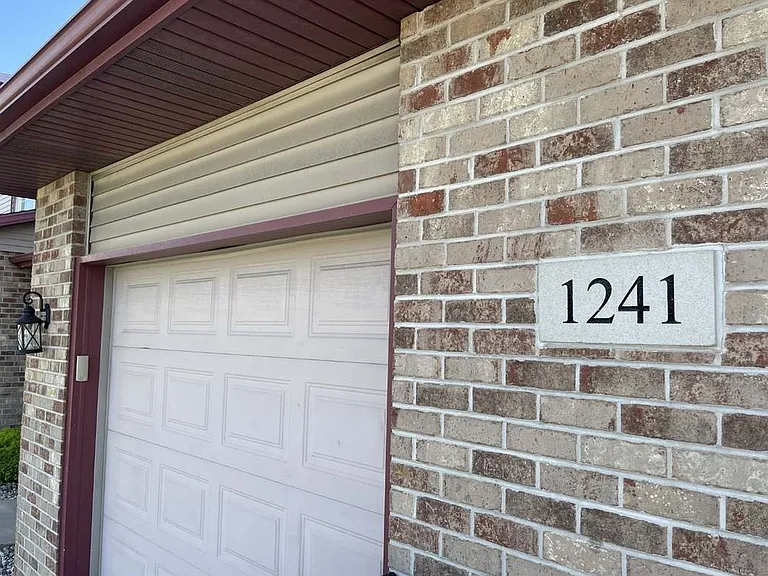 1241 James Ct #3 — Photo 2