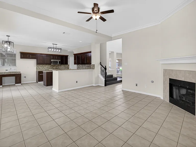 7903 Clear Fork Trl — Photo 16