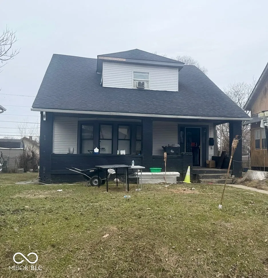 2028 N Dexter St photo 1