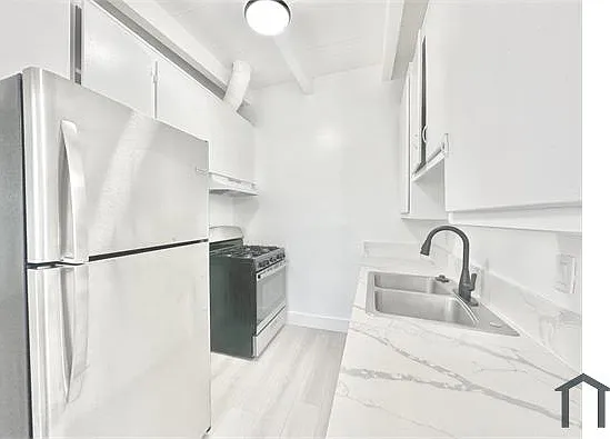3324 Drew St #K — Photo 3