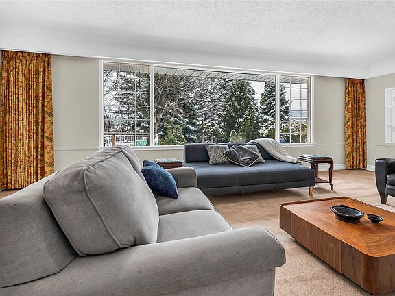 4th image of 1135 Johnson Rd