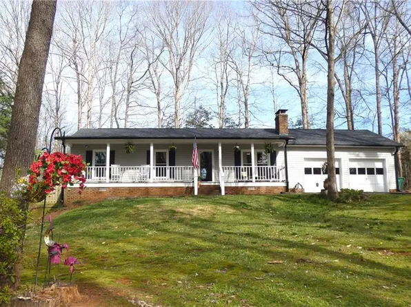 1033 Alabnon Rd, Lewisville, NC 27023