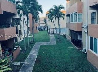 Lake Robin, Hialeah, FL 33012