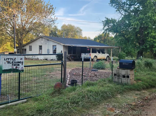 8388 S Research Rd, Atoka, OK 74525