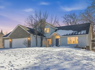 3113 Chandler Ct, Burnsville, MN 55337