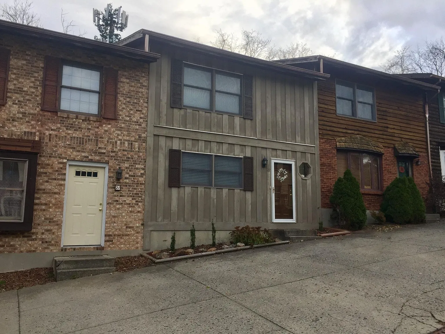 22 Regency Ct photo 1