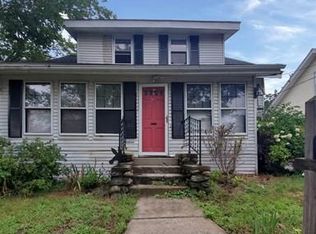 16 Touraine St, Worcester, MA 01604