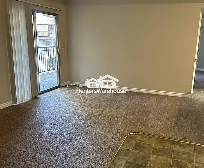 5026 River Glen Dr #159 — Photo 5
