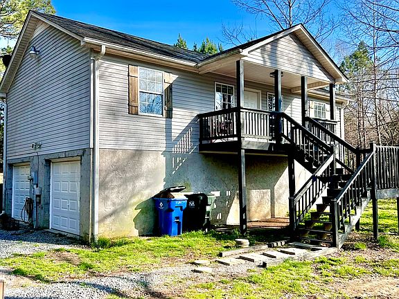 2nd image of 2055 Hunt Rd SE