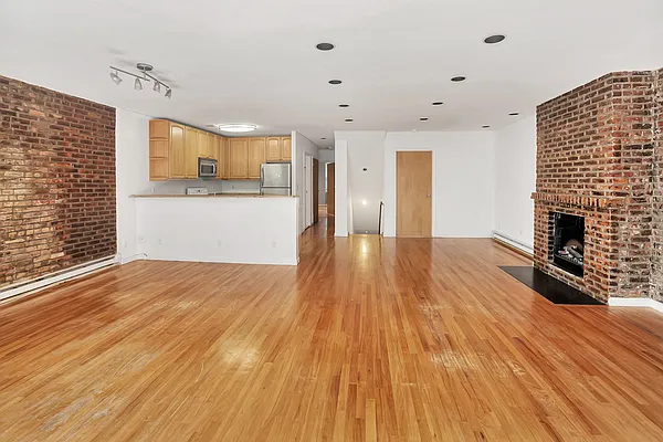 Rented by Compass | media 15