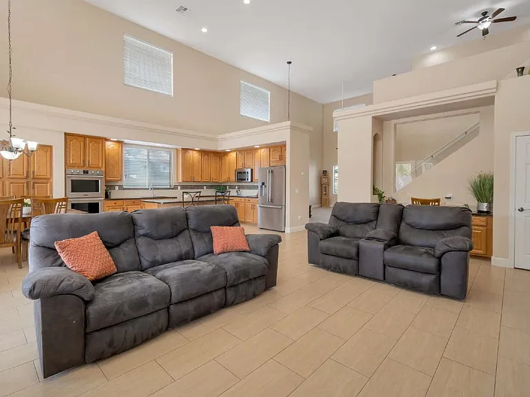 21987 N Balboa Dr — Photo 12