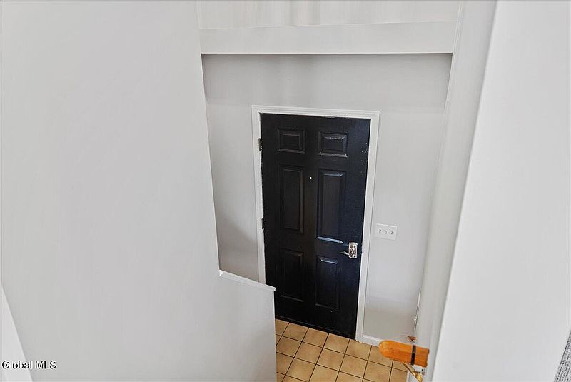 3rd image of 4 Prospect Hills Road